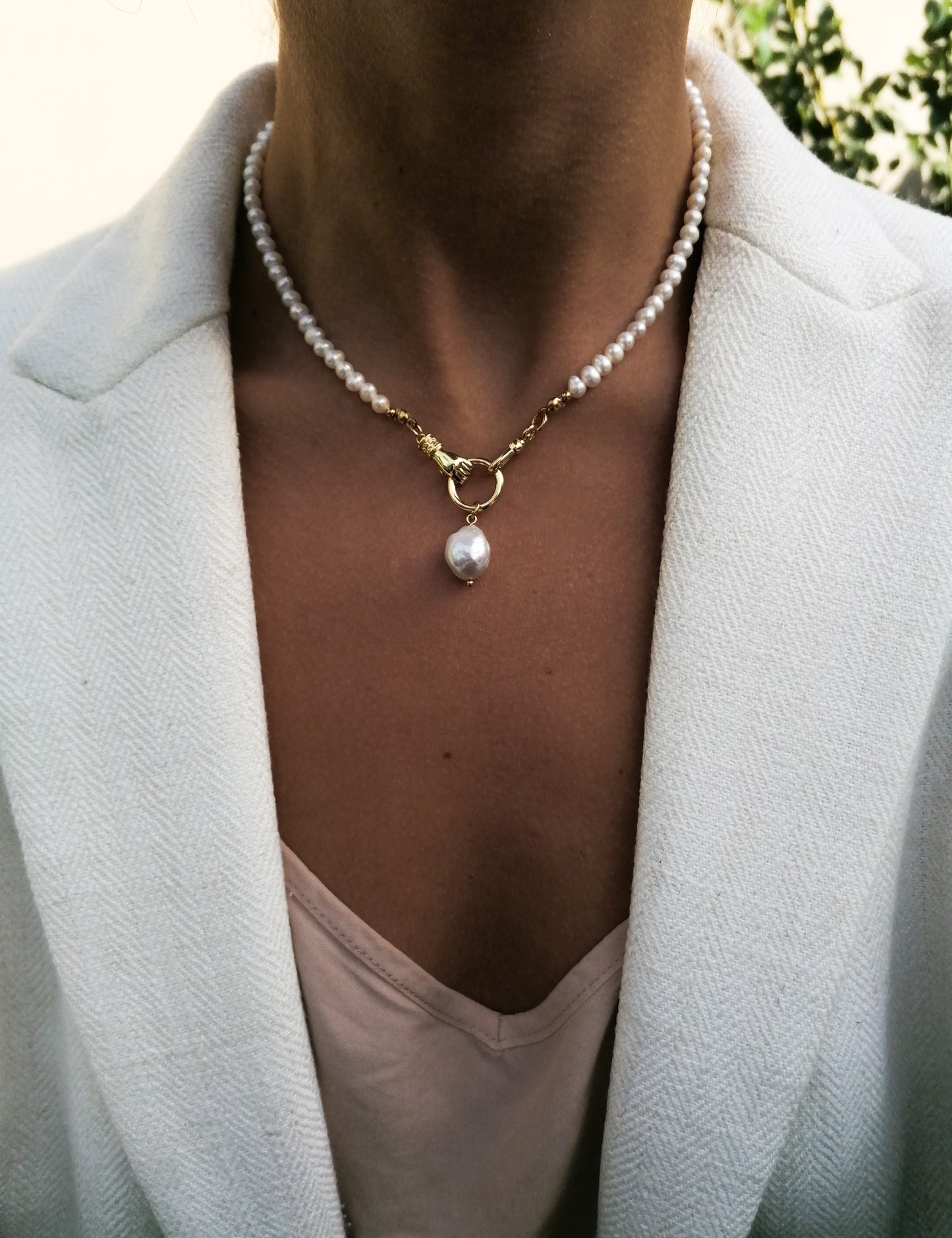 Bonjour pearl necklace