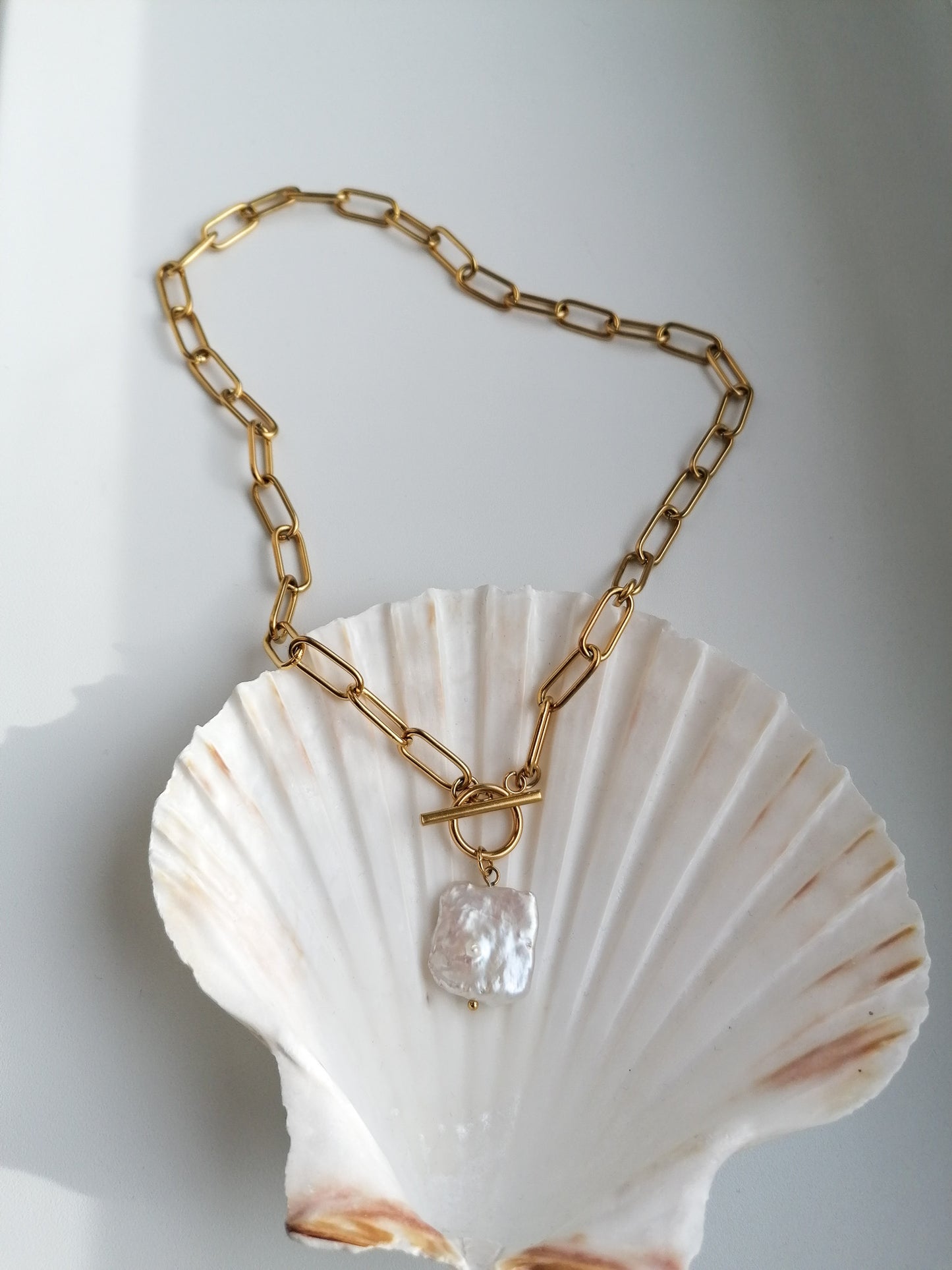 Chunky keshi pearl necklace