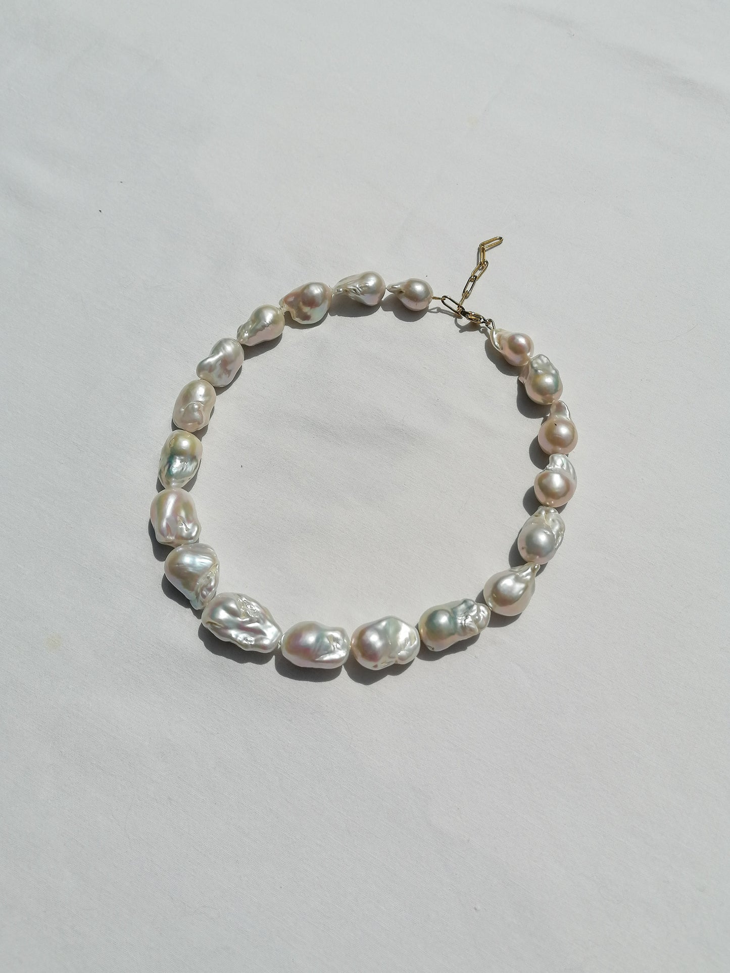 Flameball pearl necklace