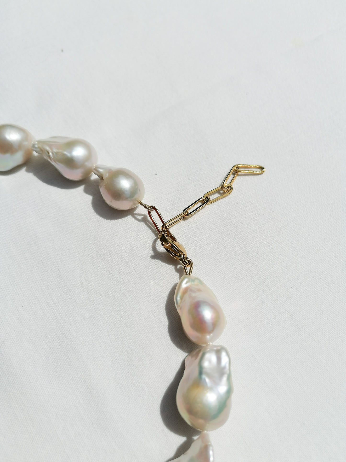 Flameball pearl necklace