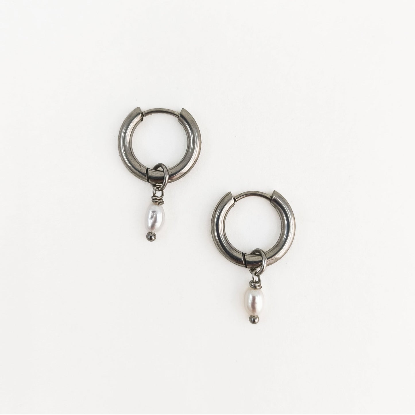 Petite earrings - silver