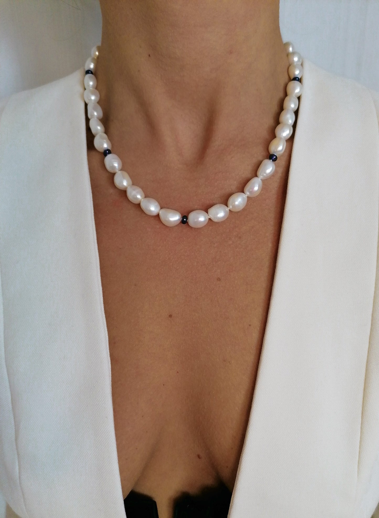 Pearl and sapphire necklace