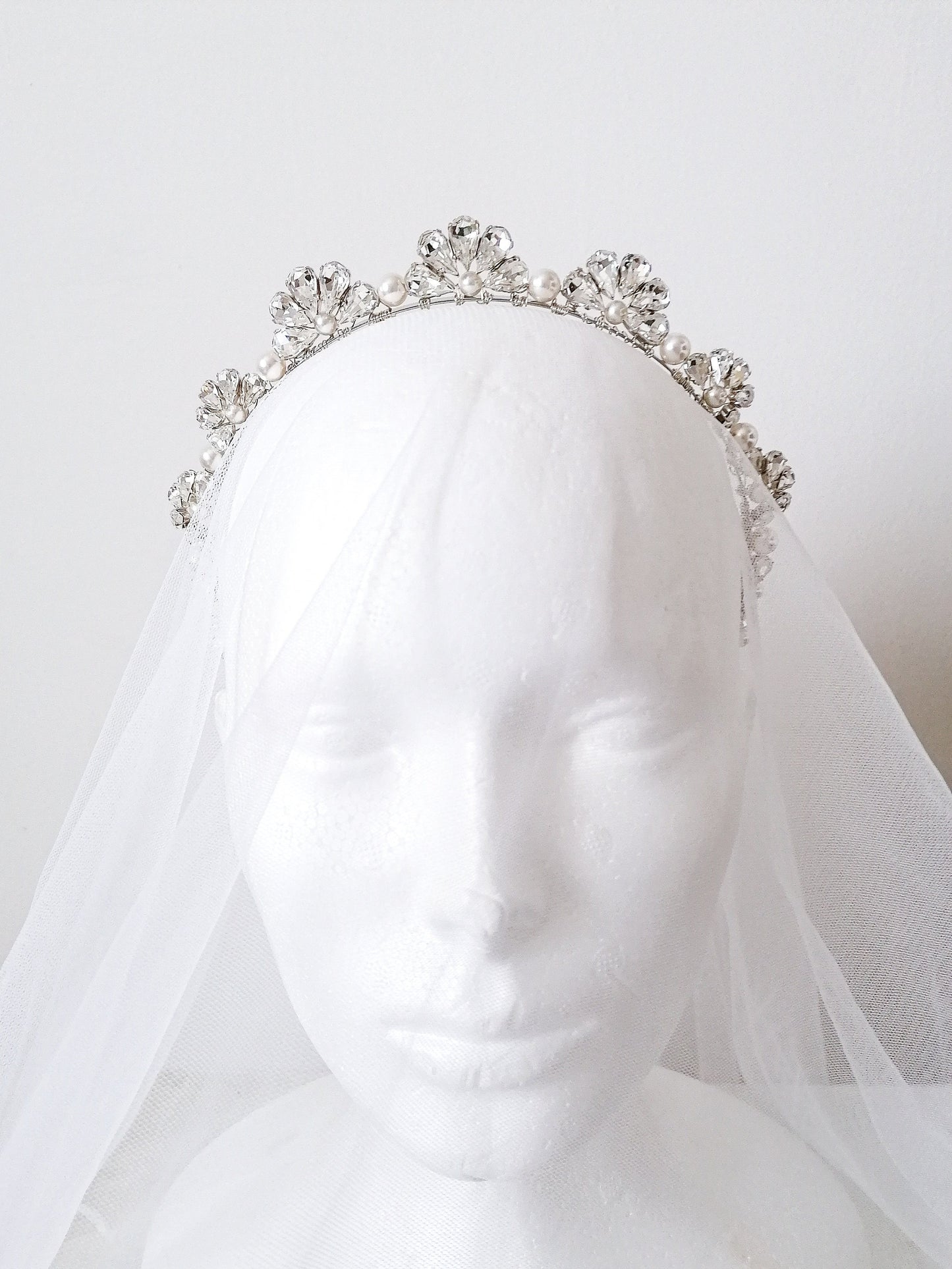 Daphne tiara