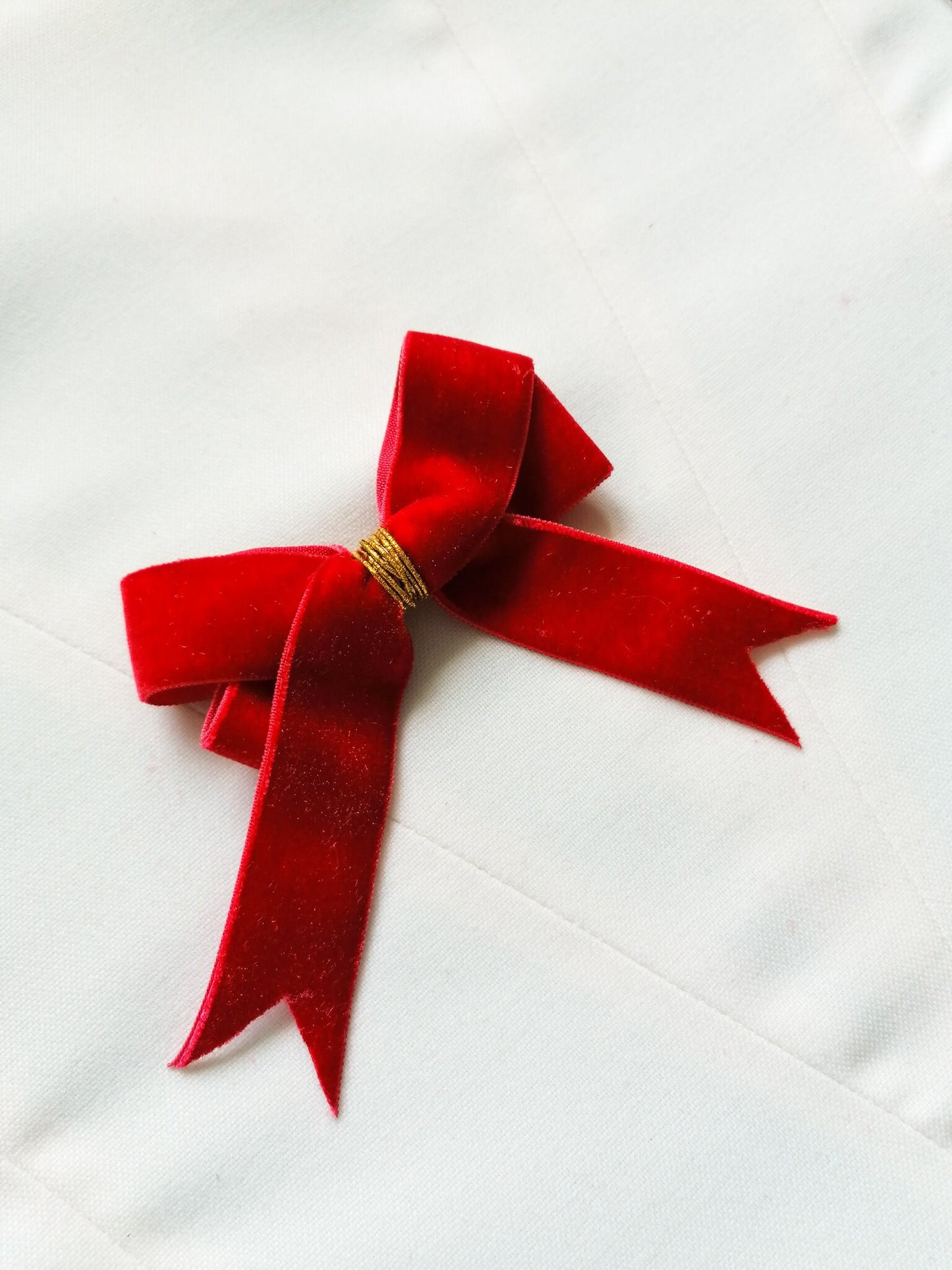 Red velvet bow ornaments