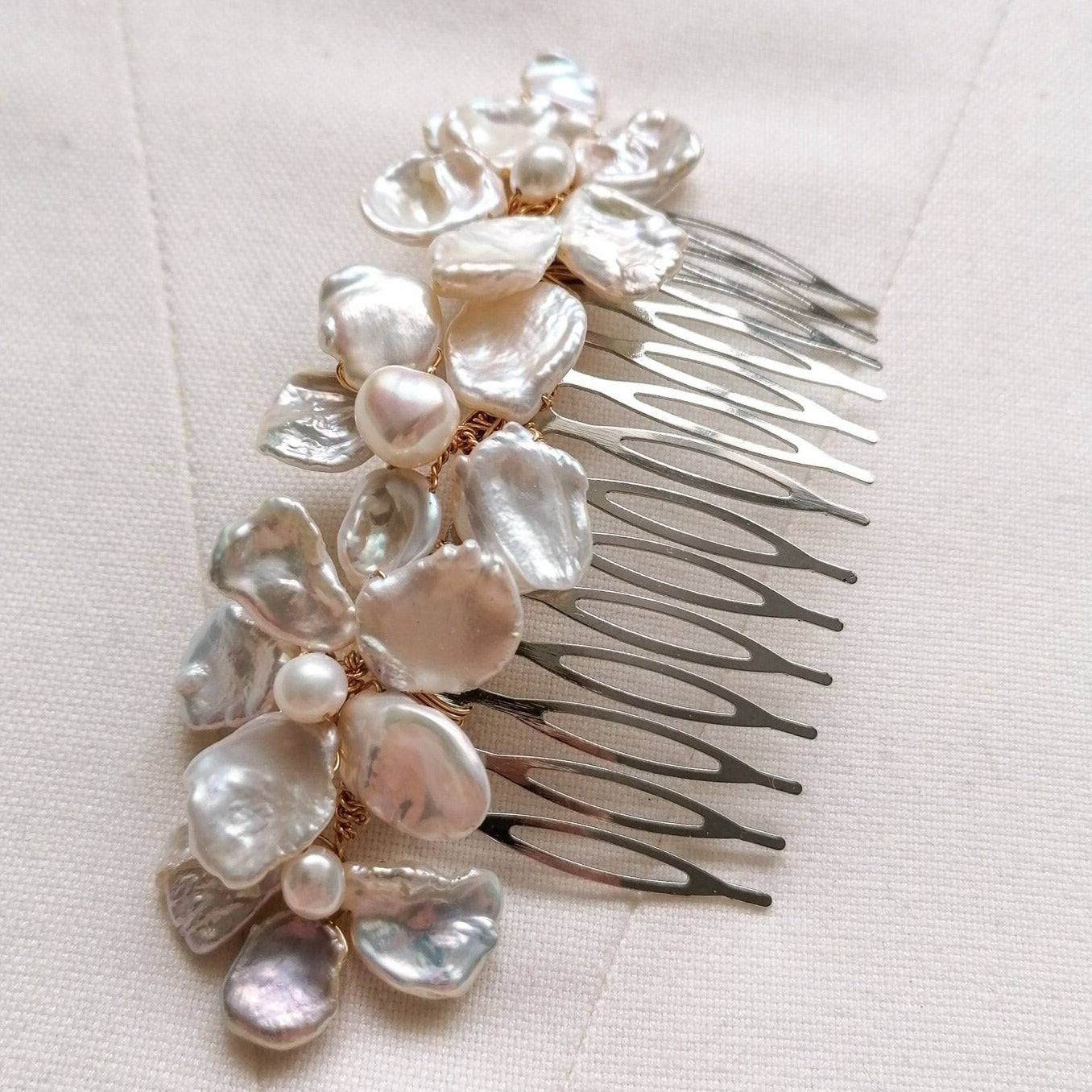 Jasmine hair comb