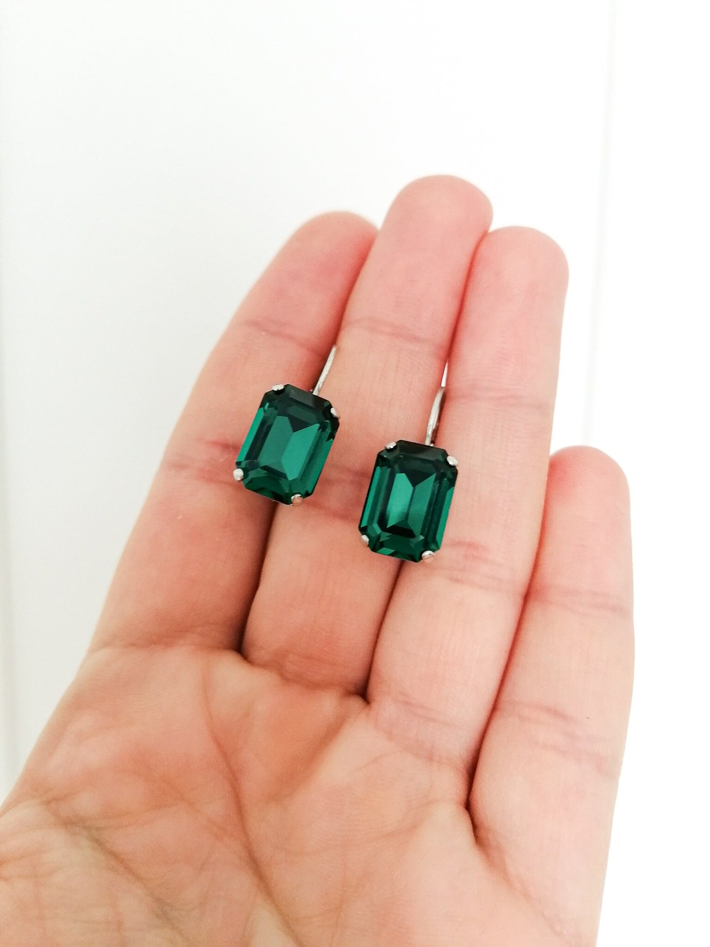Nova earrings - emerald green