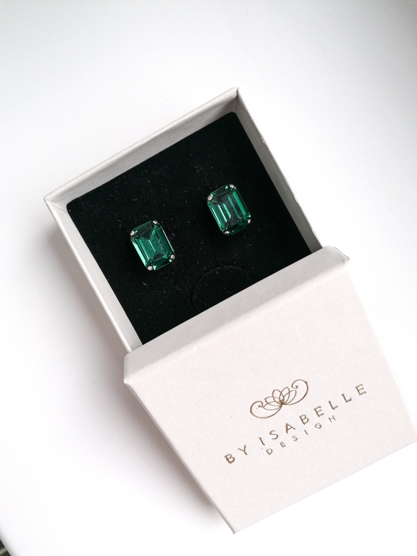 Nova STUD earrings - emerald green